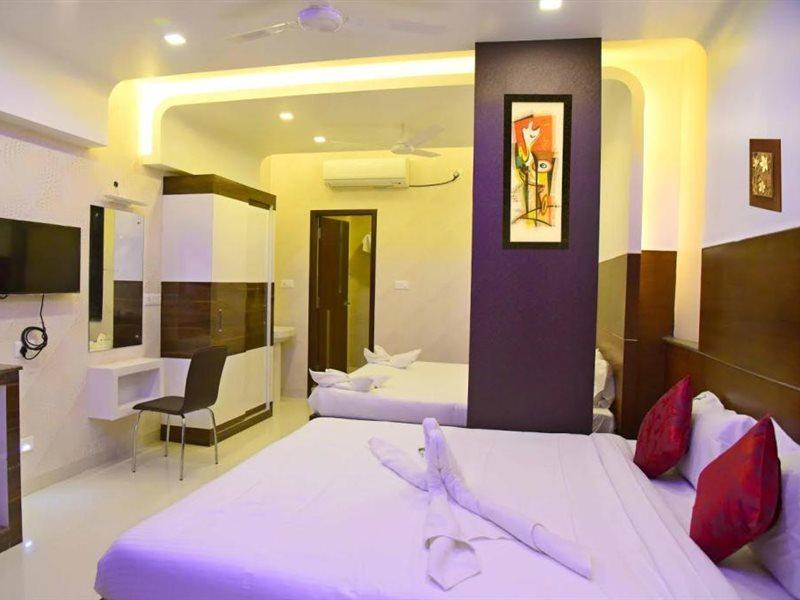 Hotel Sumith Palace Puducherry Exterior foto
