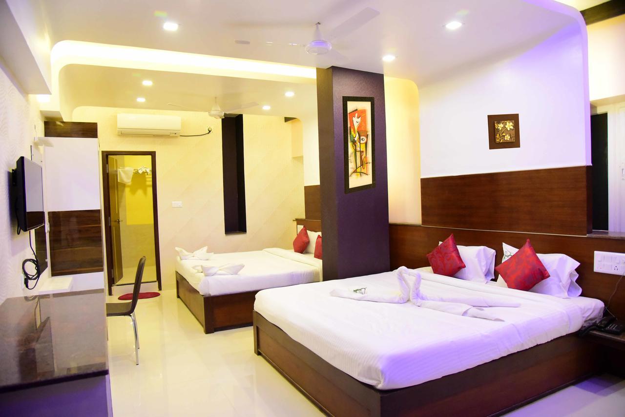 Hotel Sumith Palace Puducherry Exterior foto