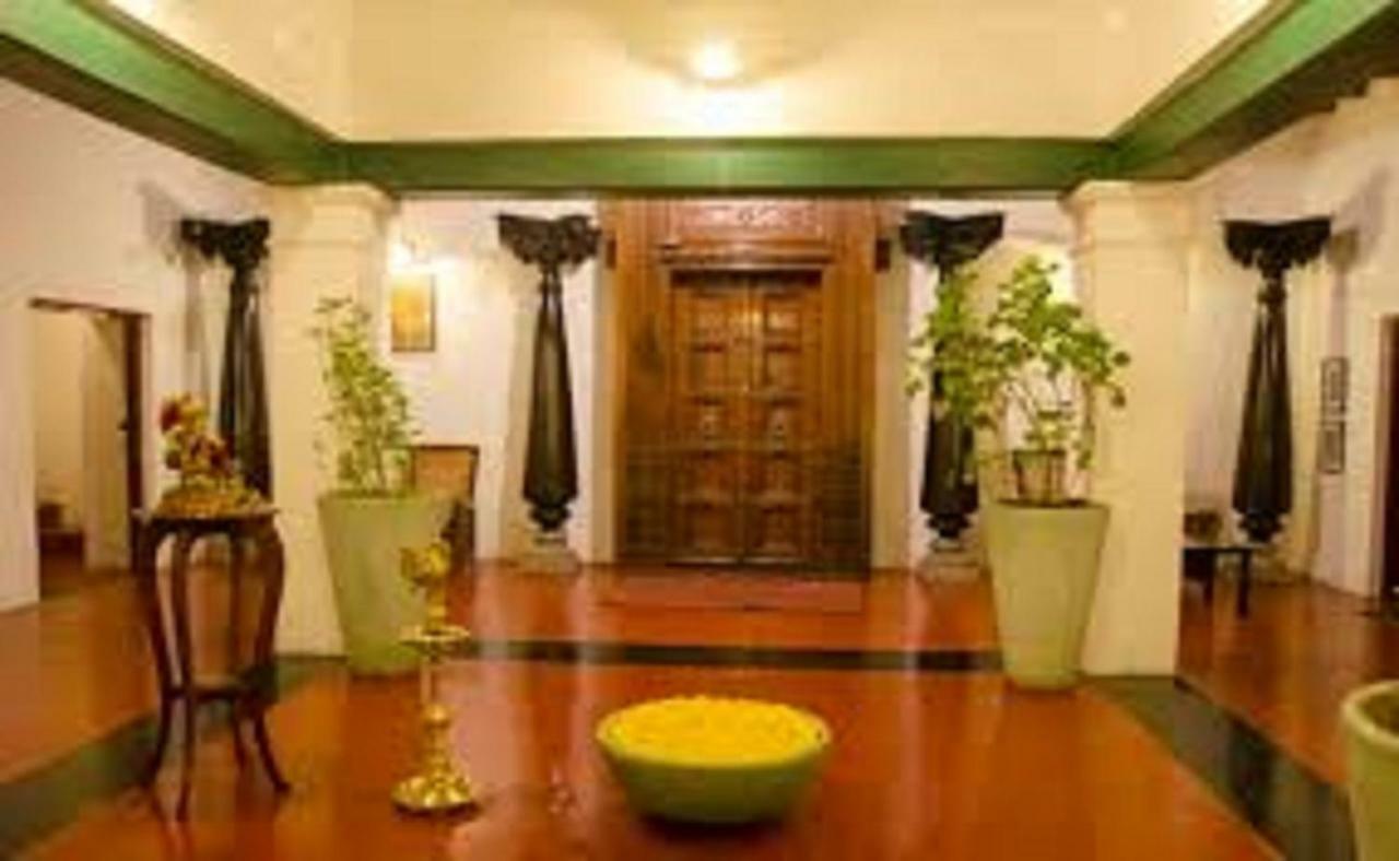 Hotel Sumith Palace Puducherry Exterior foto